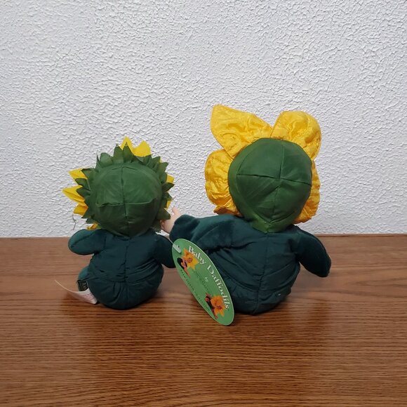 Vintage Dolls by Anne Geddes - 1999 Baby Daffodils Bean Filled - 6" and 9" - Picture 3 of 6